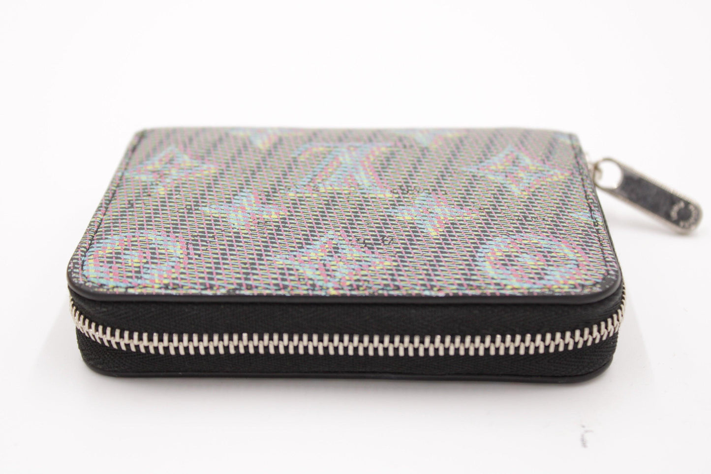 Limitiertes Zippy Wallet LV Pop Hologram - Pre-Loved